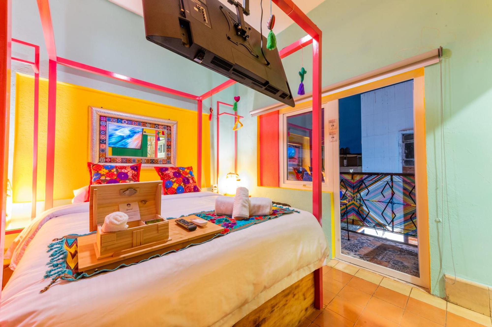 Casa Colibri Malecon Homestay Puerto Vallarta