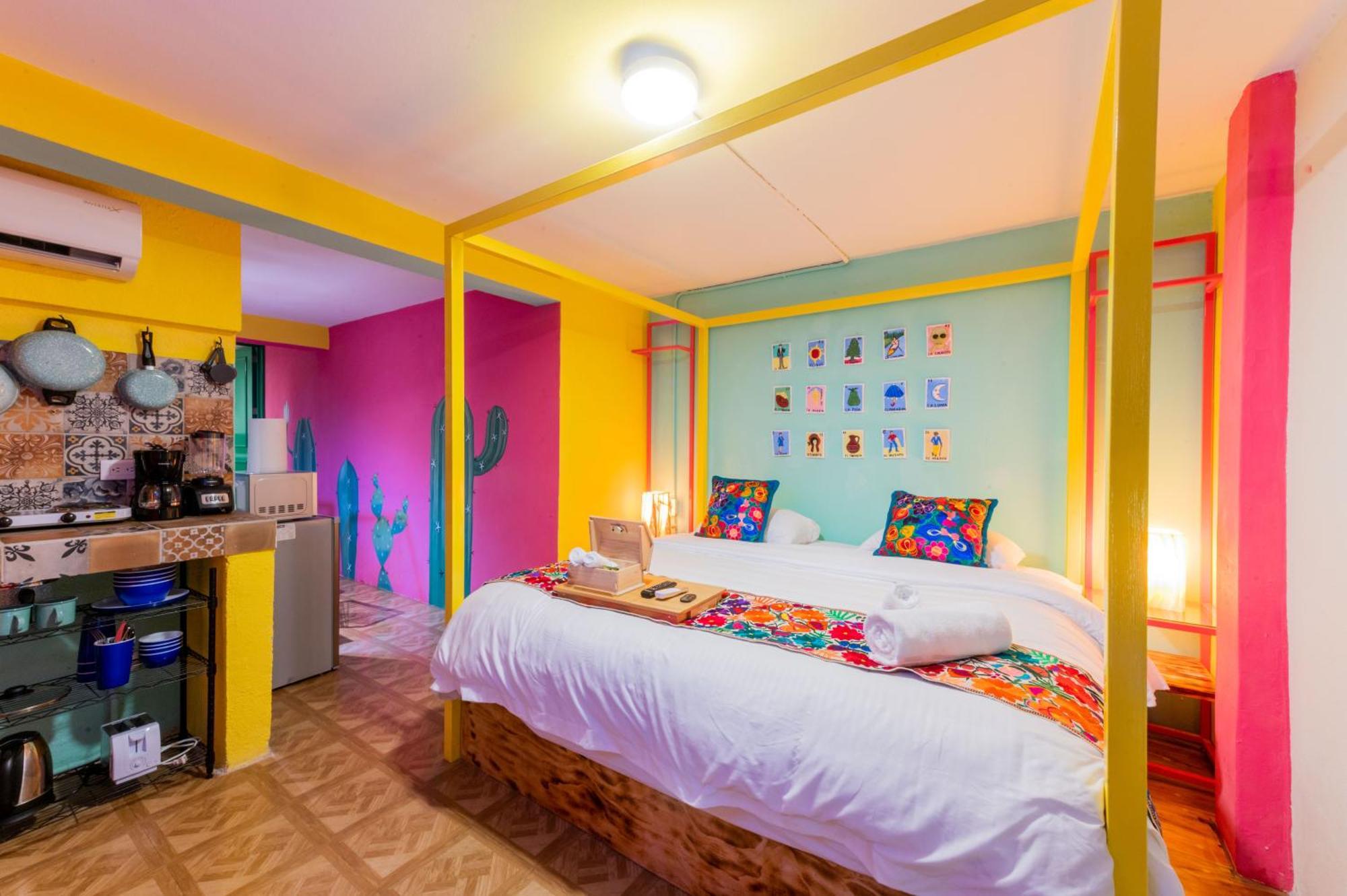 Casa Colibri Malecon Homestay Puerto Vallarta