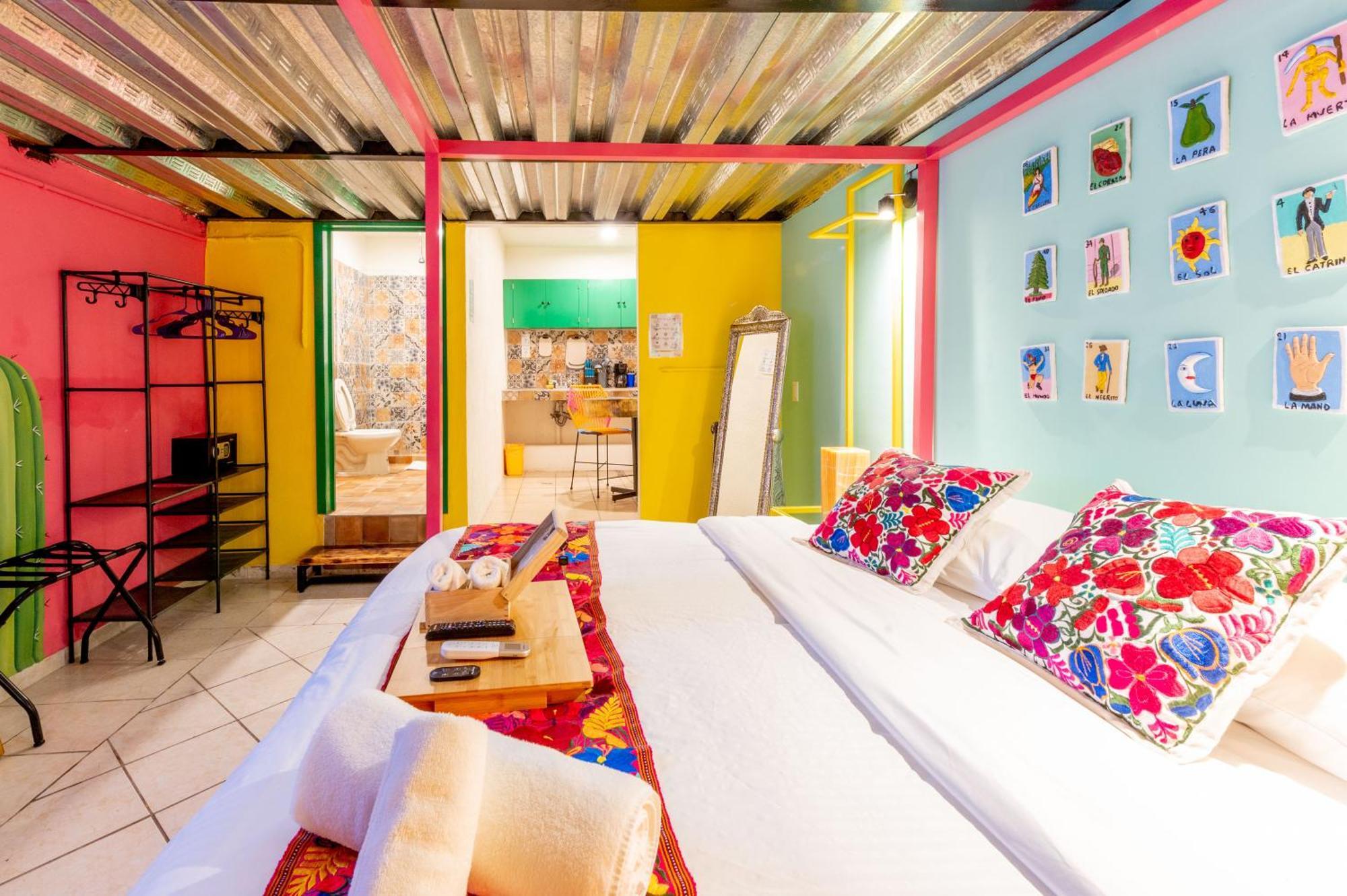 Casa Colibri Malecon Homestay