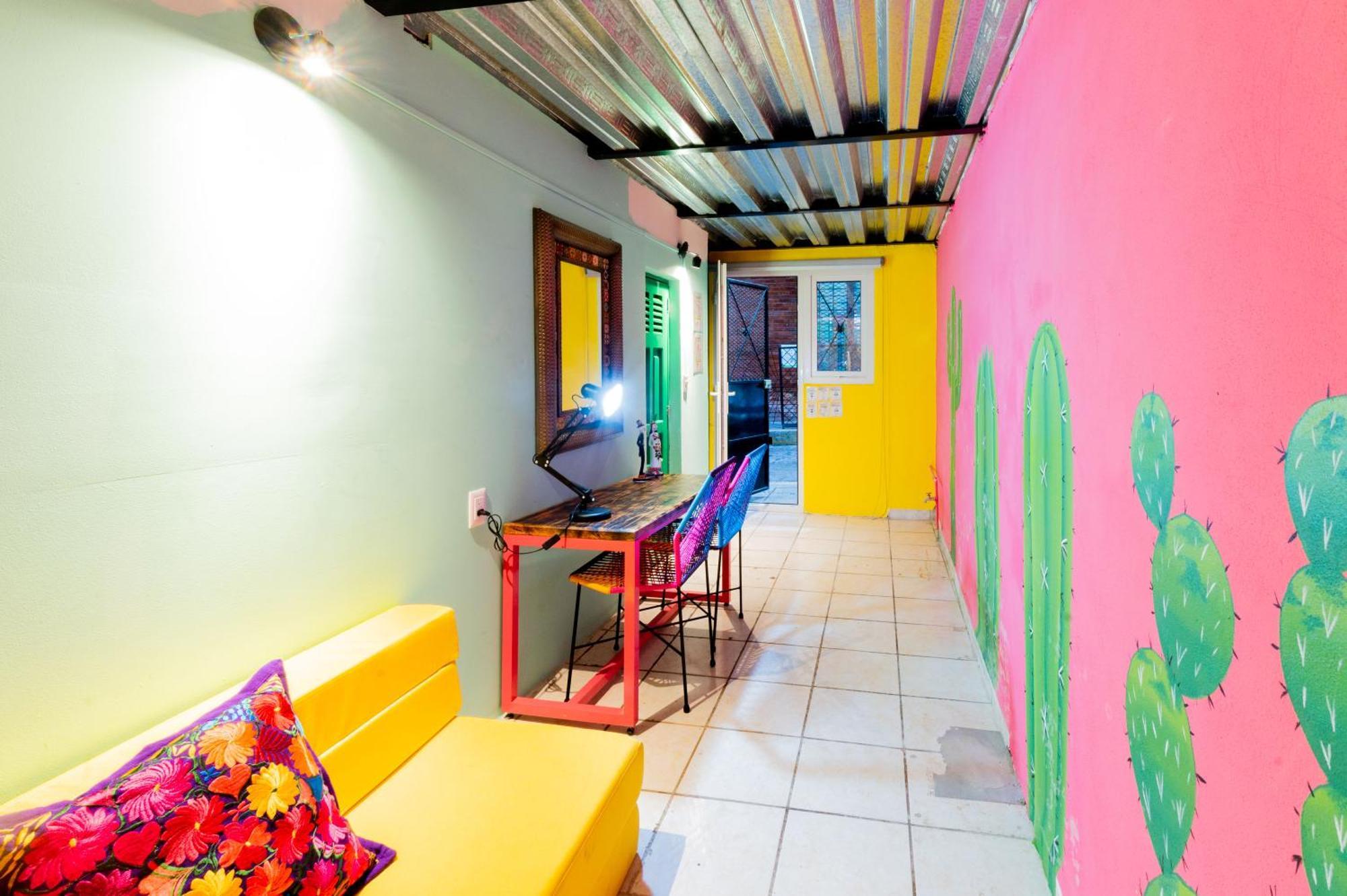 Homestay Casa Colibri Malecon *