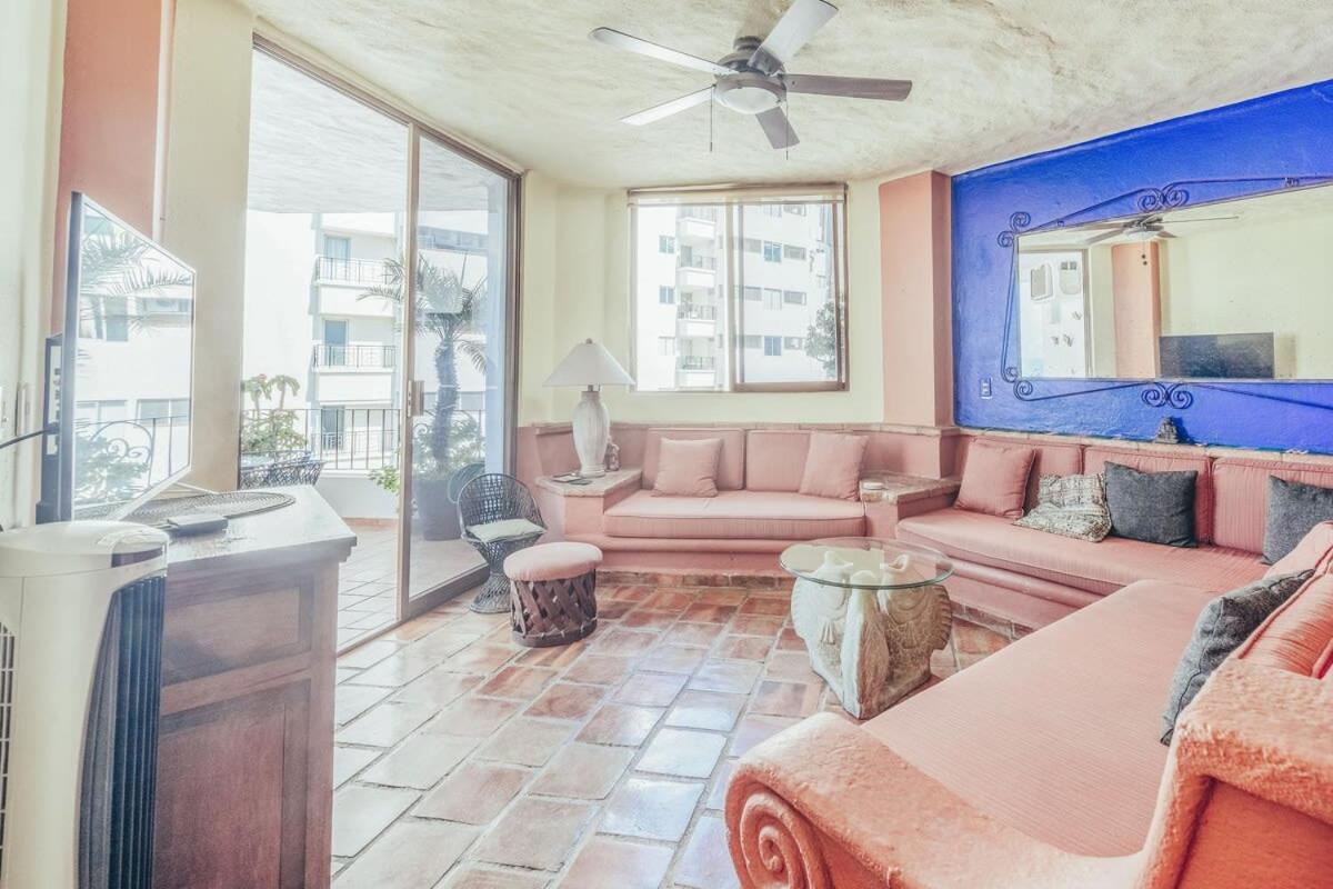 Apartment Ocean View 2br Condo-balcony-beach-pool *