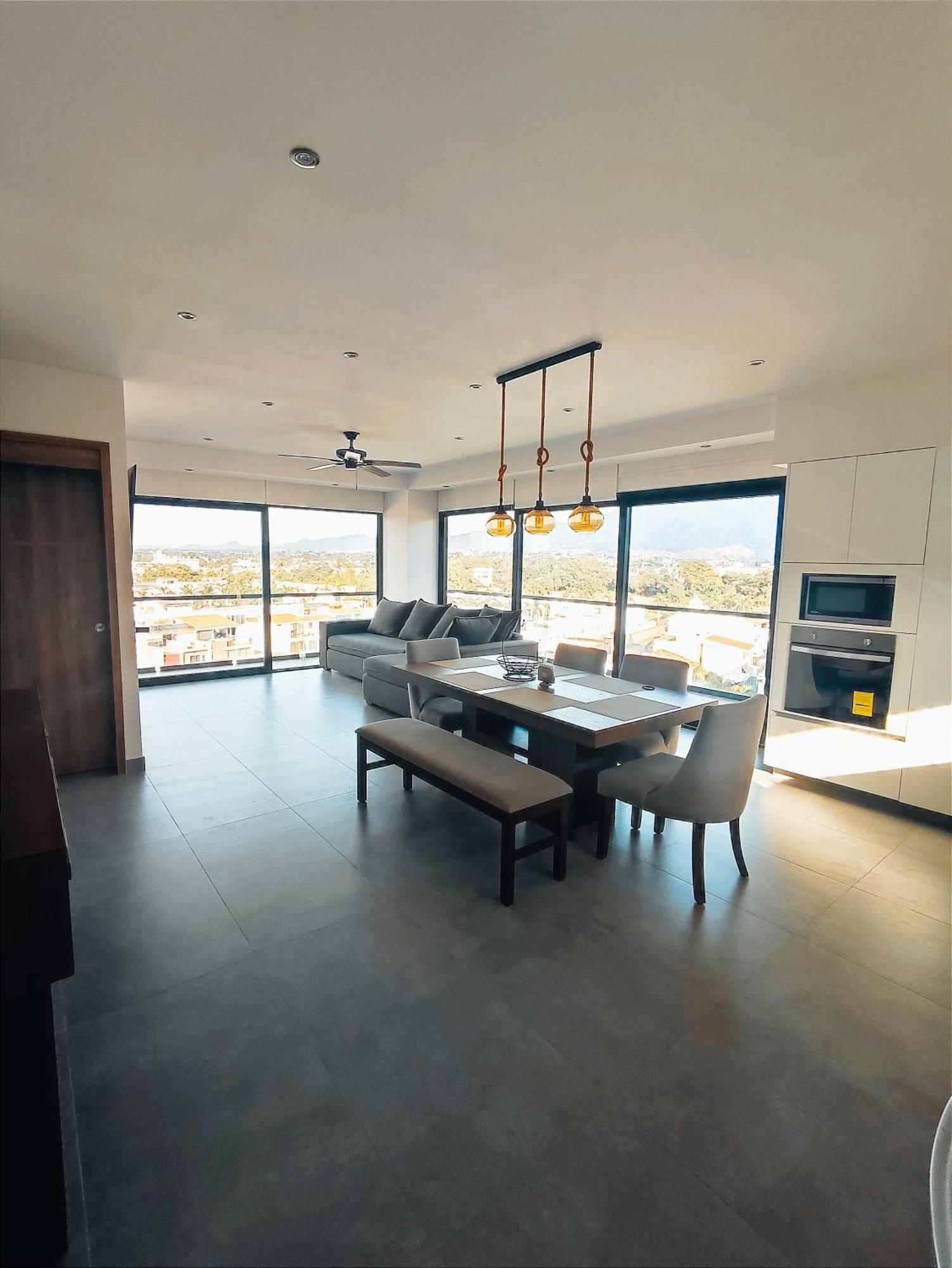Mountain View Luxury I Centrico