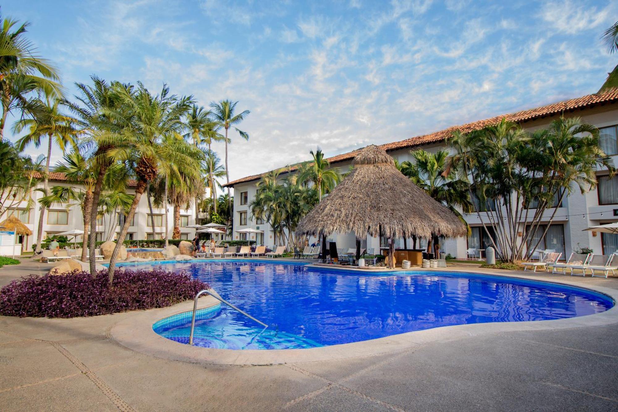 Plaza Pelicanos Club Resort 4*