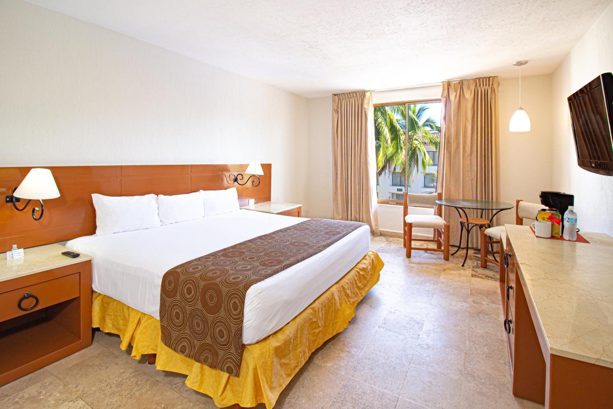 Plaza Pelicanos Club 4* Puerto Vallarta