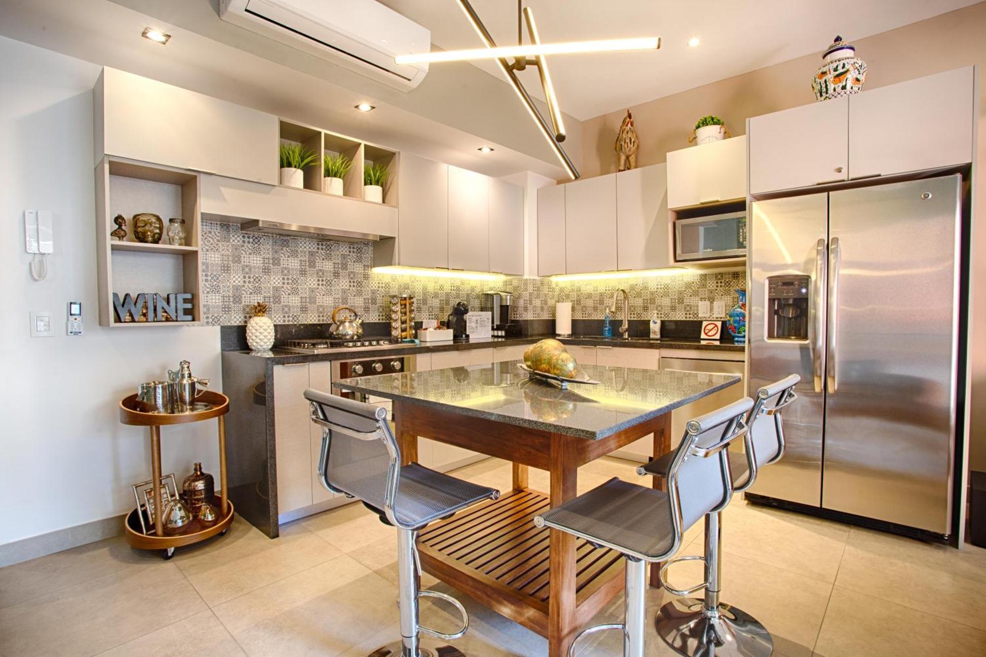 Well-equipped In Old Town, Pools, Gym, Bbq Holiday home *