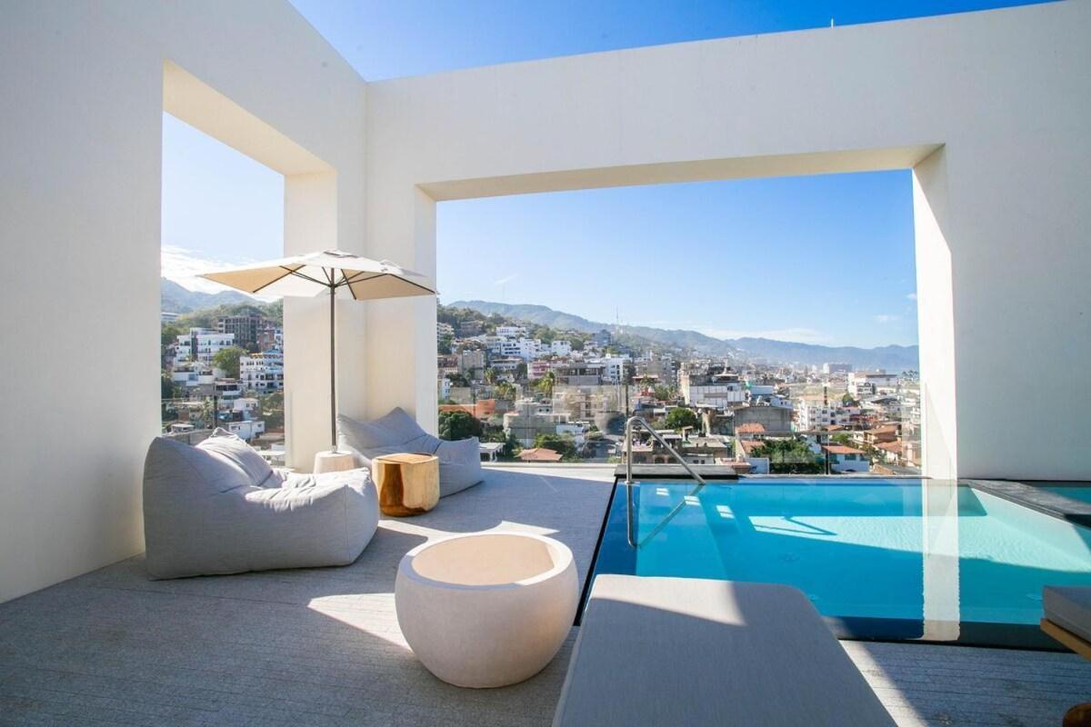 Modern 2br Near & Boardwalk | Gym & Bbq *