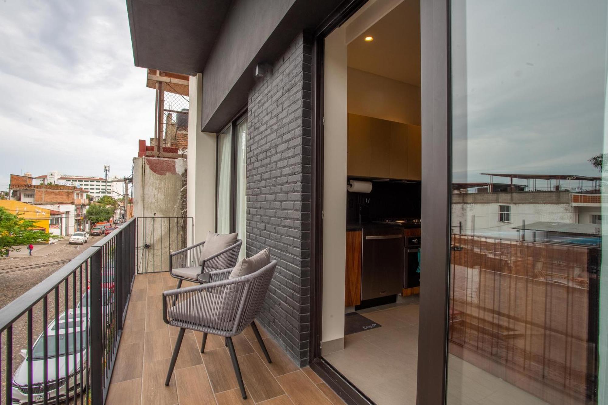Holiday home Modern 2br Near & Boardwalk | Gym & Bbq