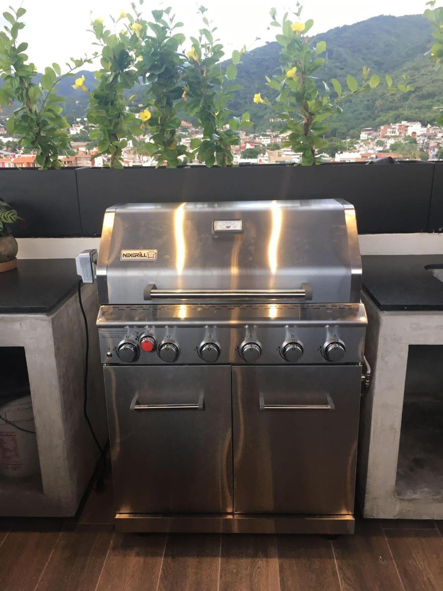 Modern 2br Near & Boardwalk | Gym & Bbq Puerto Vallarta