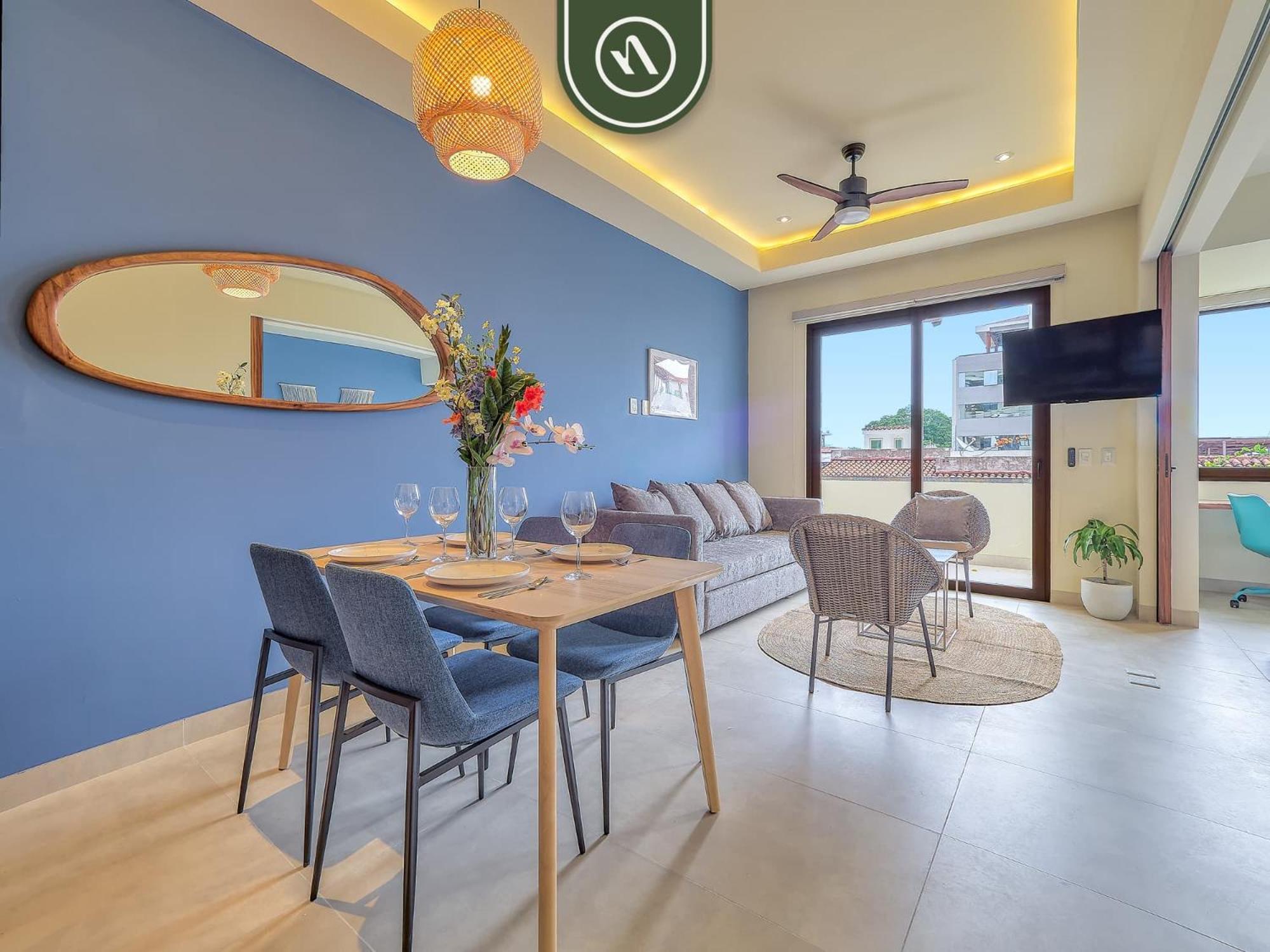 Luxury 1br In Versalles - Rooftop Pool - Gym Puerto Vallarta