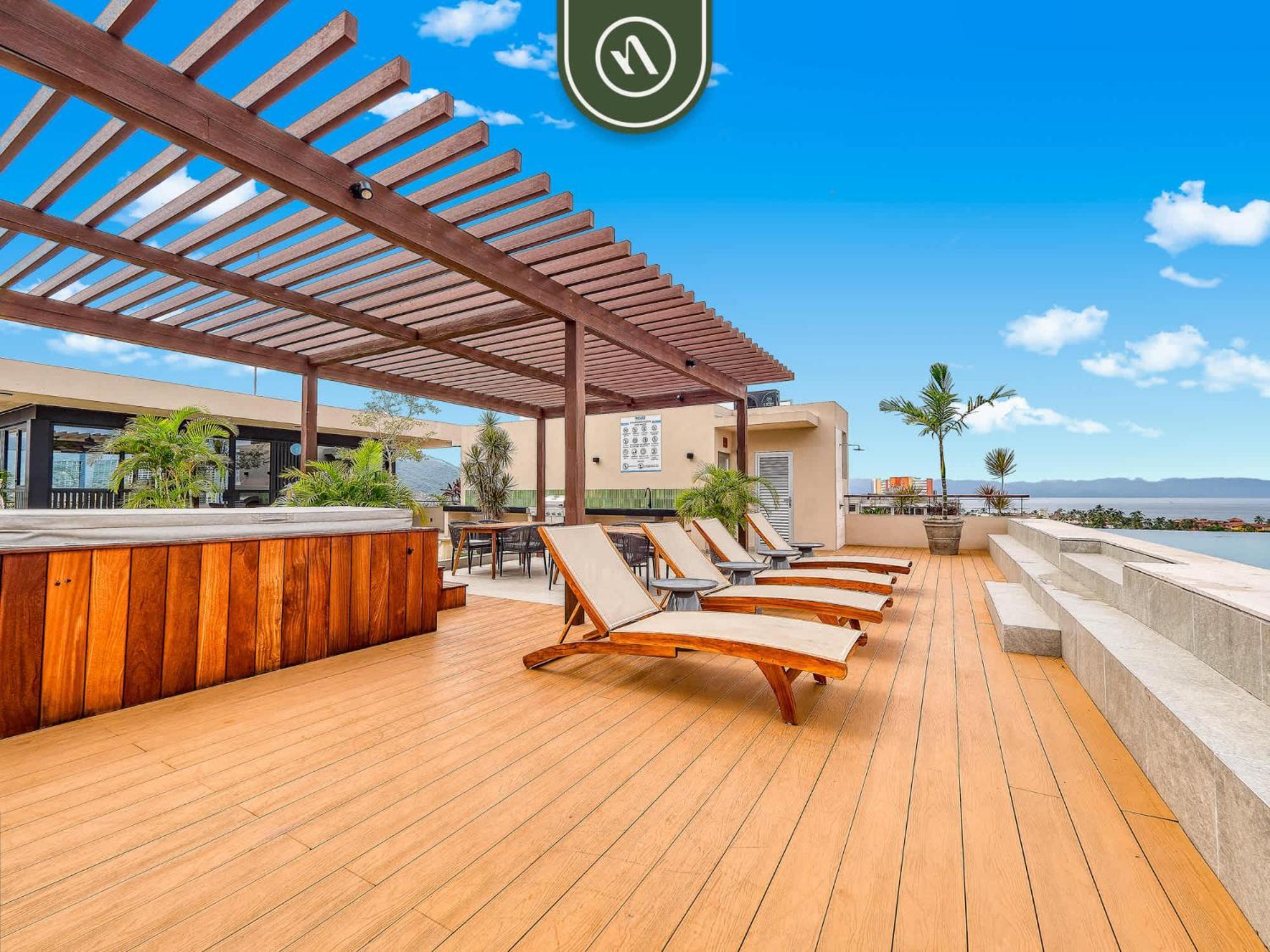 Luxury 1br In Versalles - Rooftop Pool - Gym * Puerto Vallarta