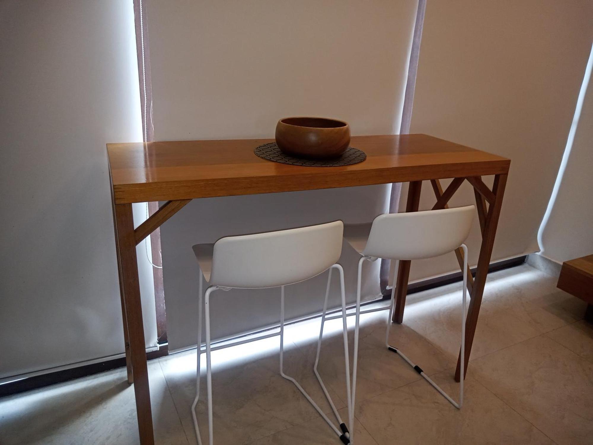 Penthouse 2 Blocks From Muertos Aparthotel