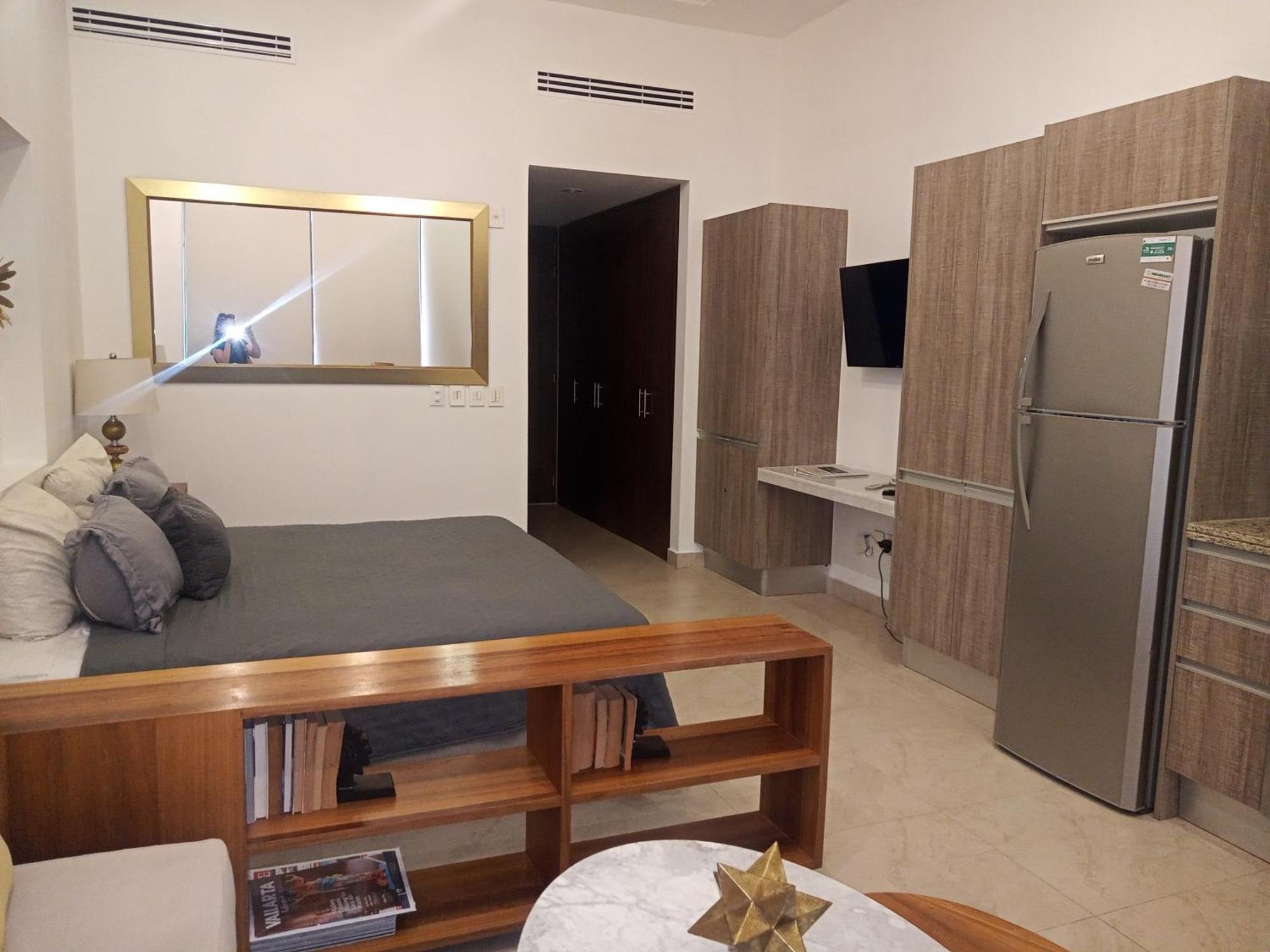 Penthouse 2 Blocks From Muertos Puerto Vallarta