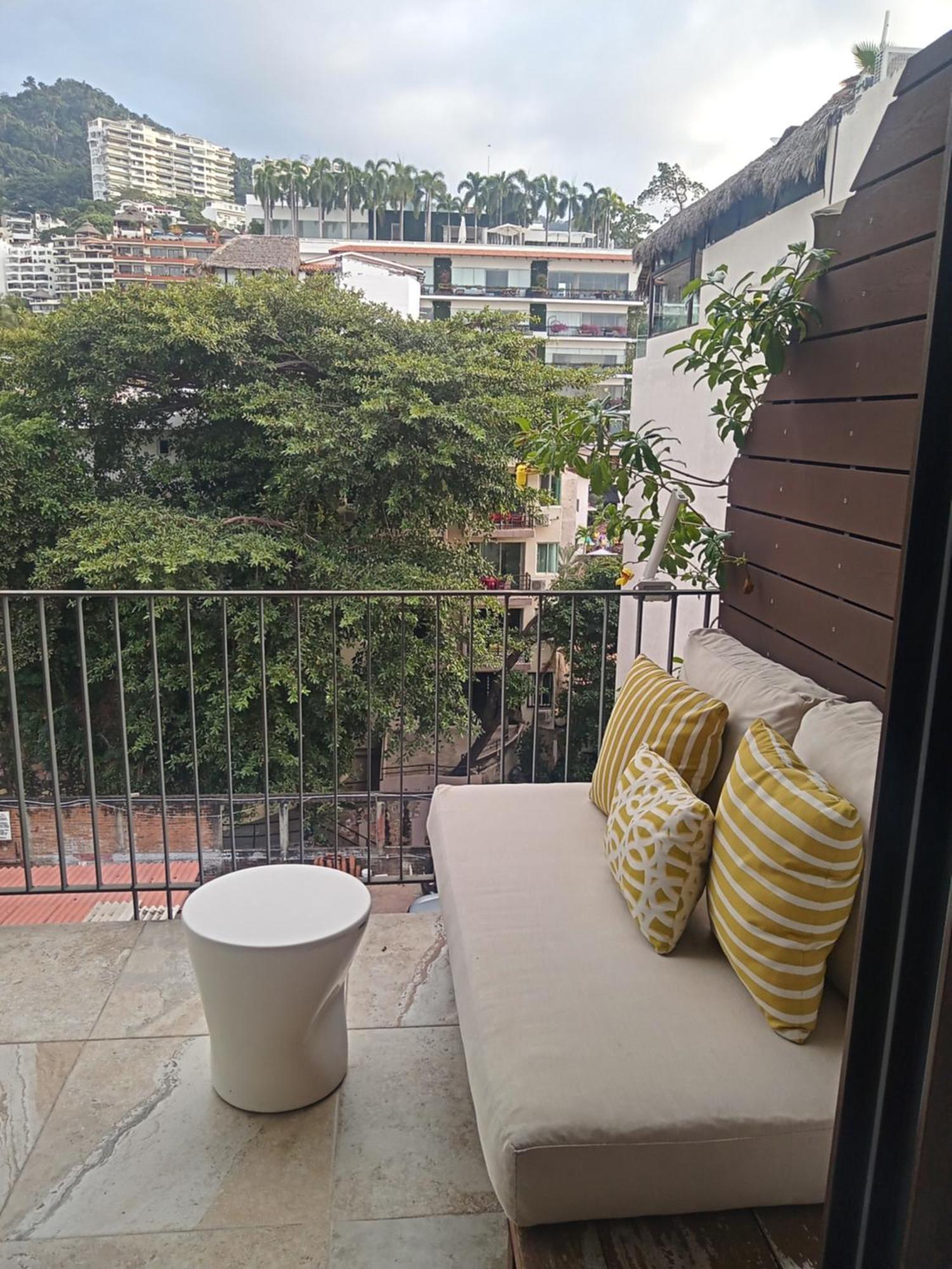 Penthouse 2 Blocks From Muertos * Puerto Vallarta