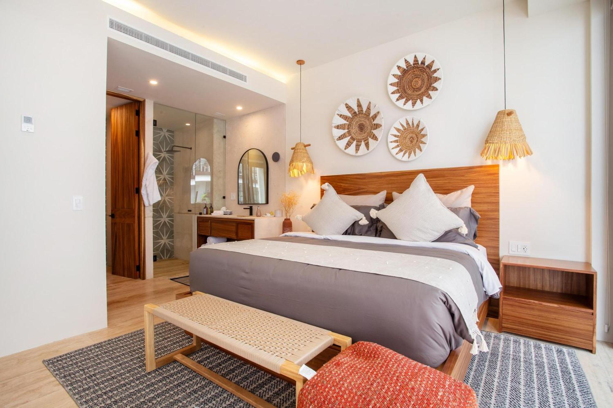 New Romantic Zone Gem At Nomada *