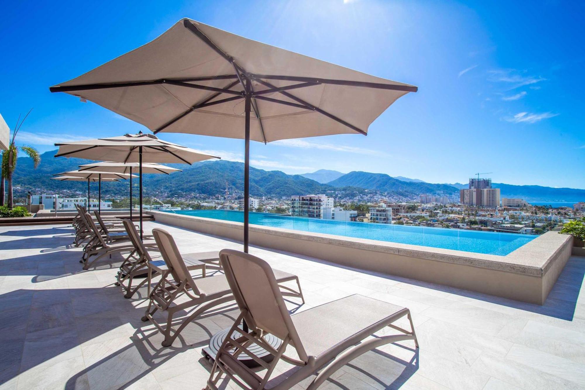 Versalles Retreat, Modern 2br With Gym And Bbq * Puerto Vallarta