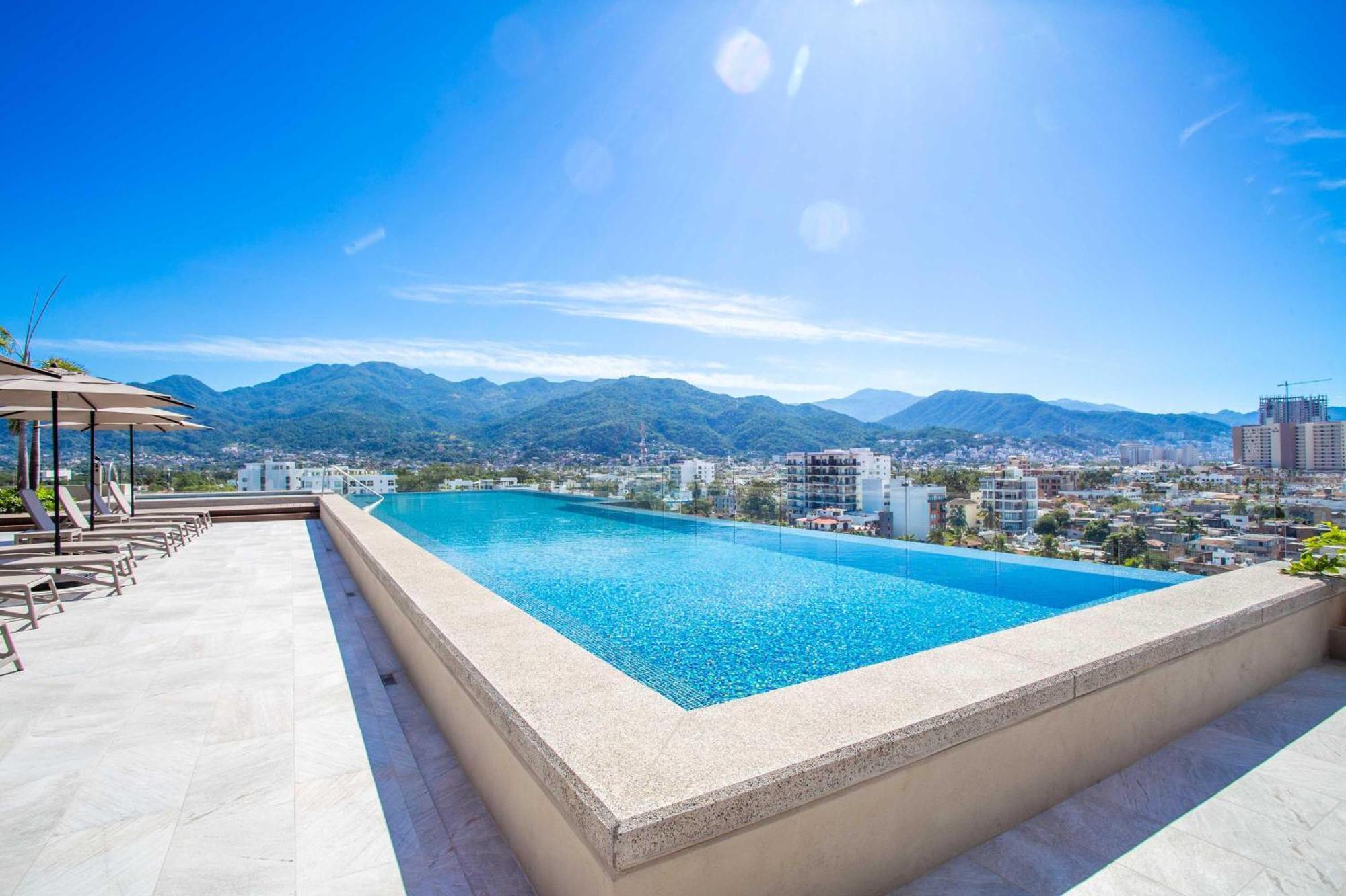 Versalles Retreat, Modern 2br With Gym And Bbq * Puerto Vallarta