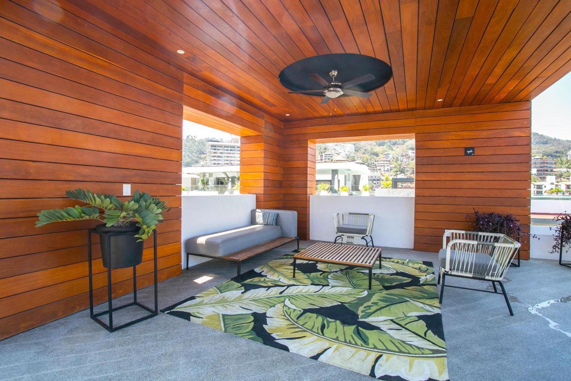 Cozy 6th Floor At Pavilion, Pools, Gym, Bbq