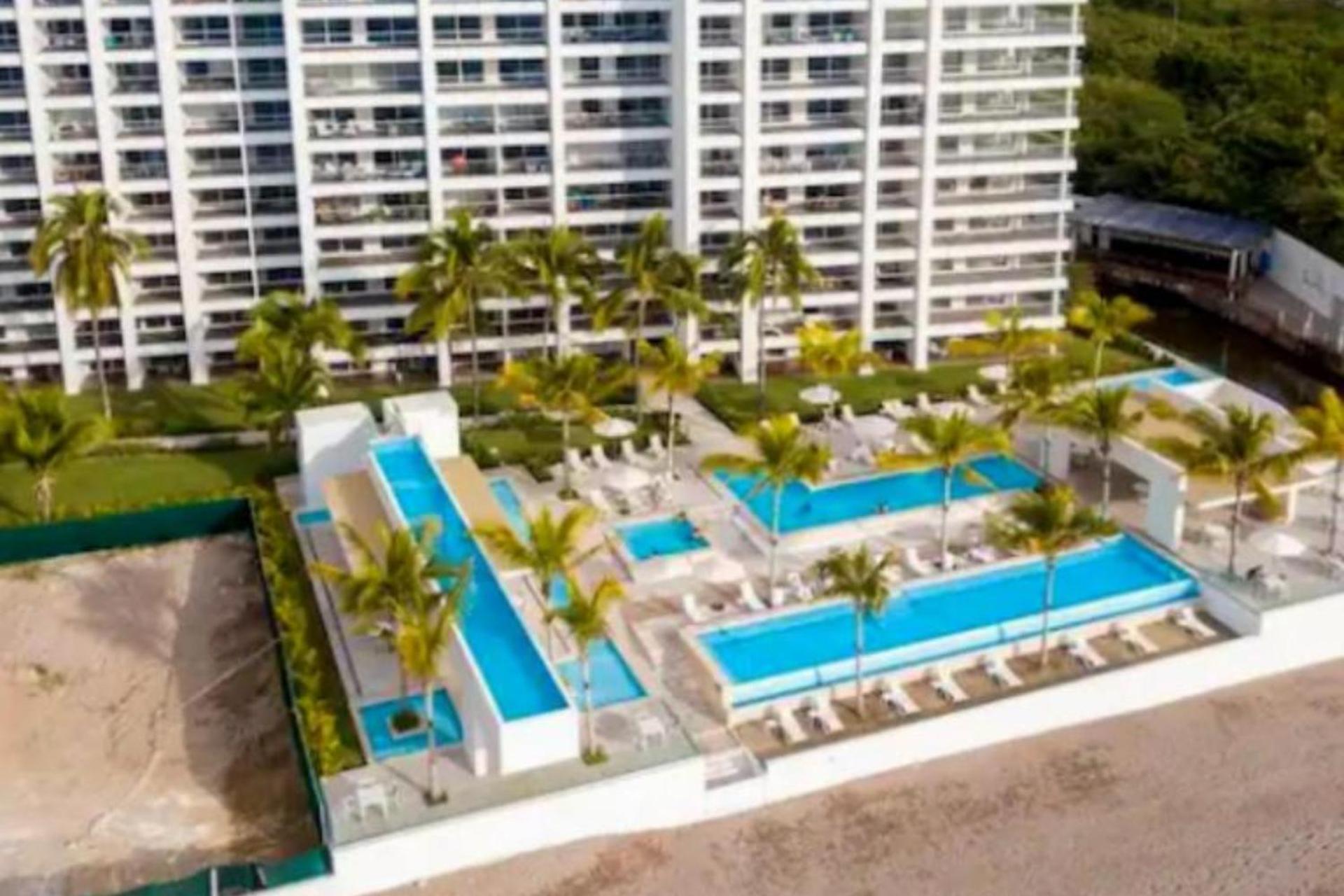 Apartment Con Piscina En