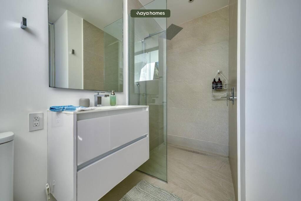 Luxurious 2br W/ Amazing Ocean View - Pool
