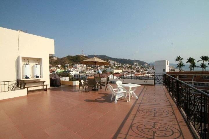 Hotel And Suites Malecon Sunset