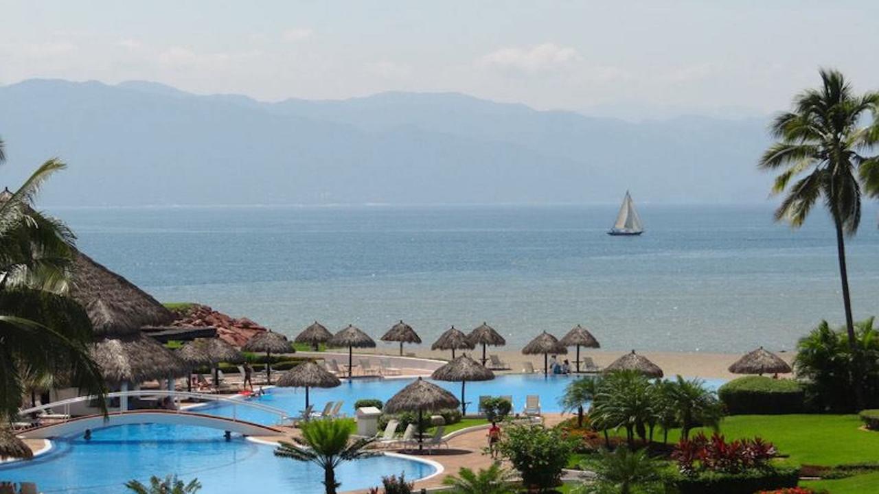 Carrillos's Unlimited Luxury Aparthotel Puerto Vallarta