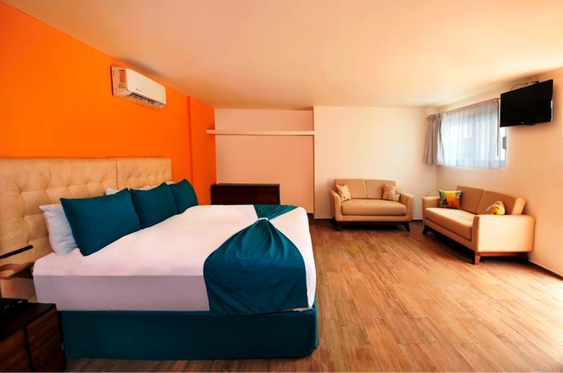 Hotel Container Aeropuerto 3*