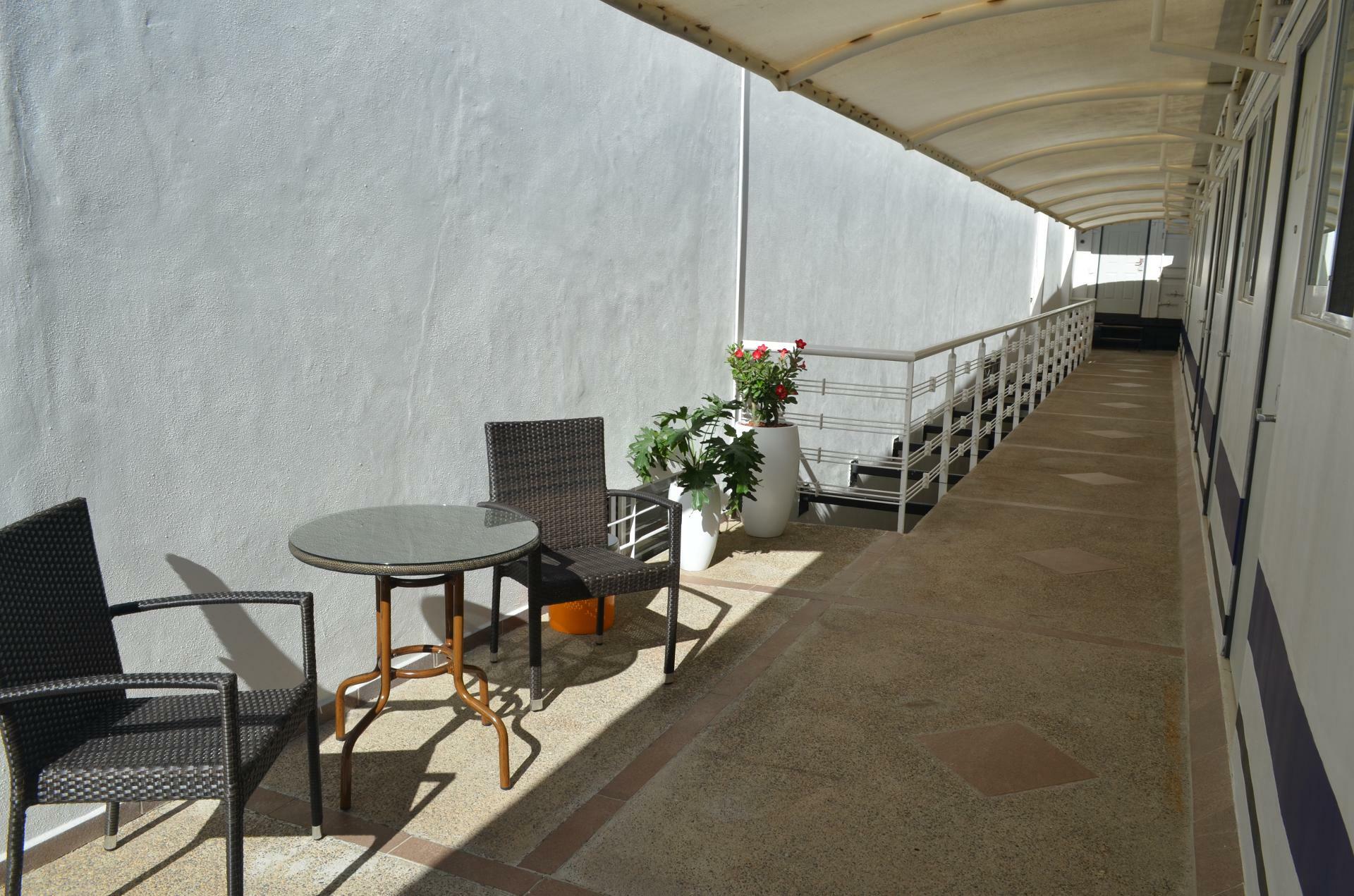 Container Aeropuerto Hotel 3*