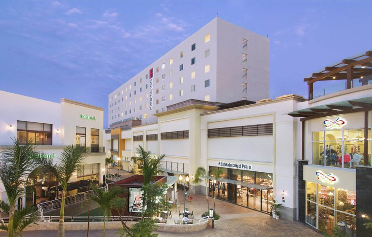 Fiesta Isla Hotel