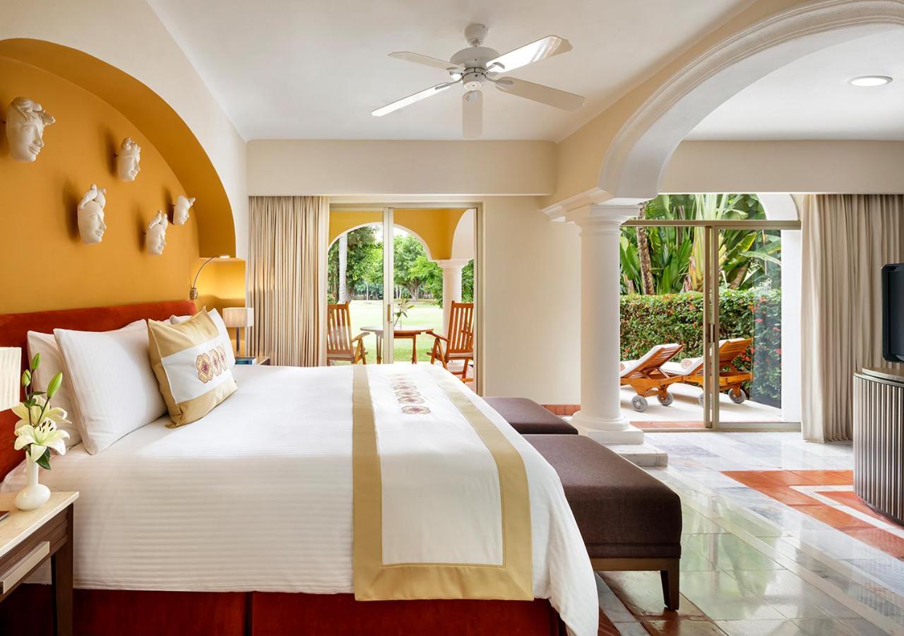 Resort Casa Velas Adults Only