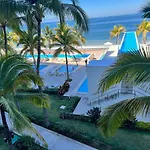 Vive Vallarta Frente Al Mar Y Con Acceso A Playa!!