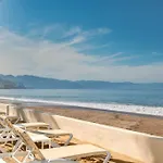Harbor 9005 Beachfront 2Bdr By Moikkarentals