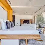 Maxwell Residences Romantic Zone