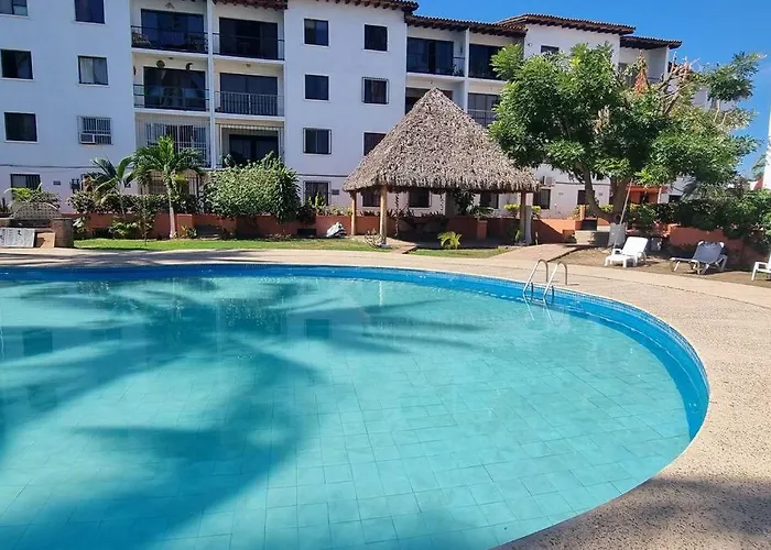 Lovely Apartment With Pool