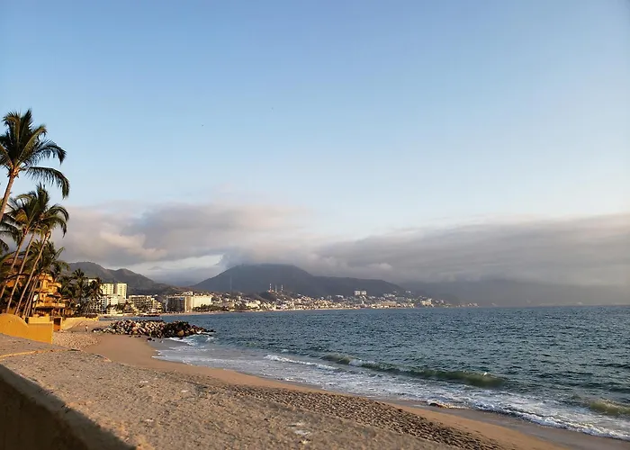 Hermoso Alojamiento En Los Tules, Frente Al Mar En Medio De Hermosos Jardines, Es Unico!!!