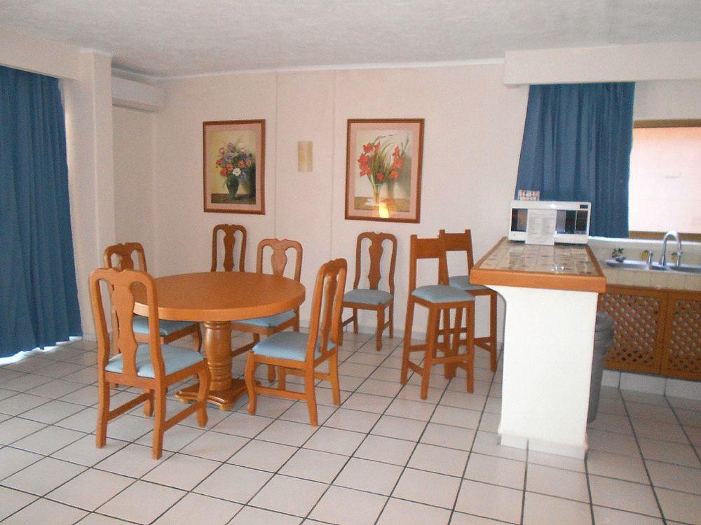 Hotel Los Tules Mexican Puerto Vallarta