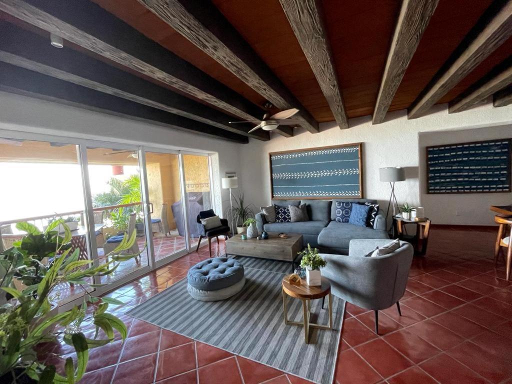 Gran Departamento Frente Al Mar En Condominio Los Palmares Apartment *