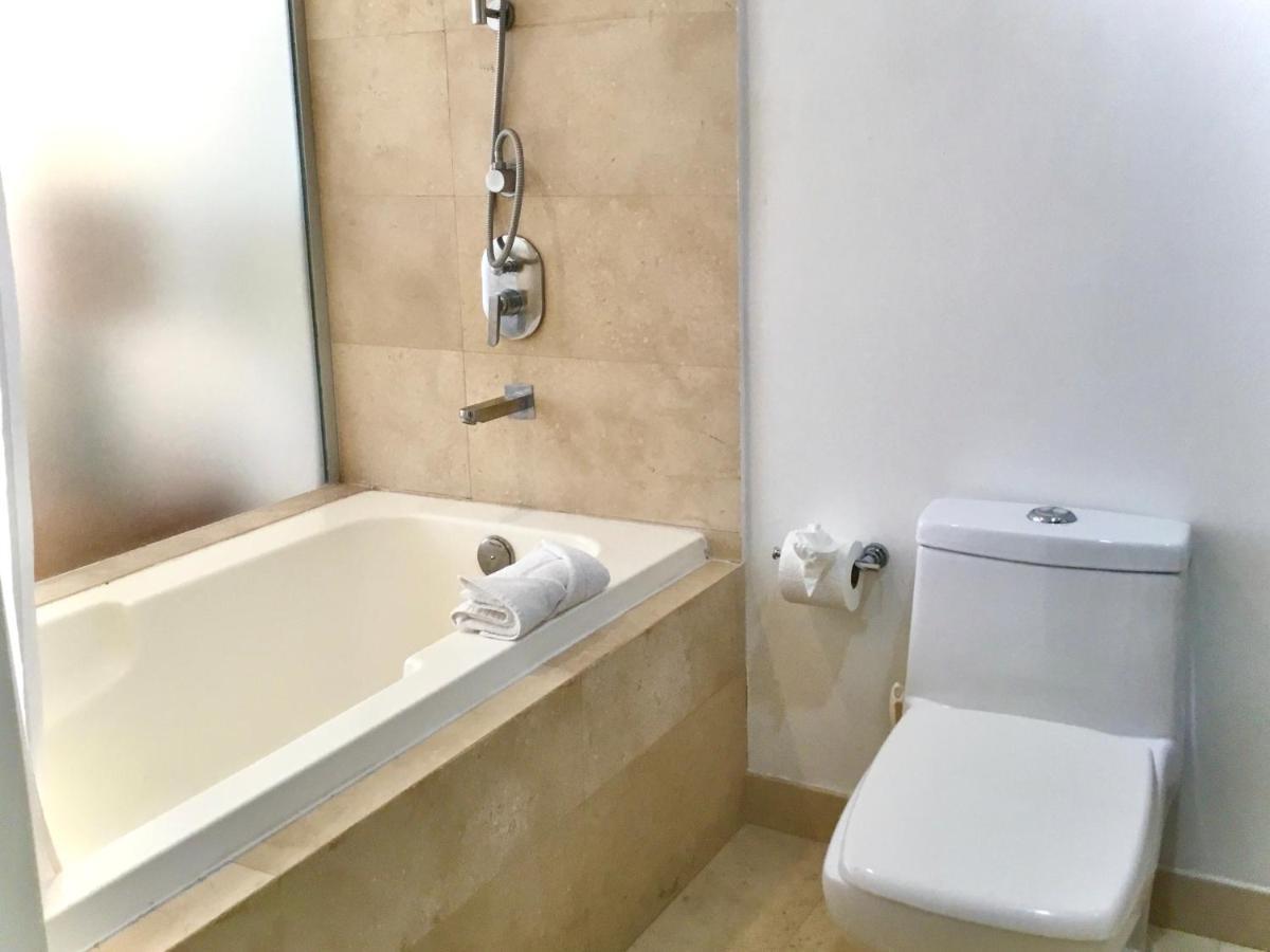 Departamentos Oceanfront Icon Vallarta Apartment