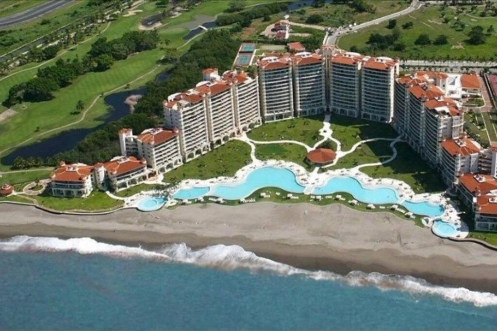Paradise Apartment, Private Bay View Grand Apartment *
