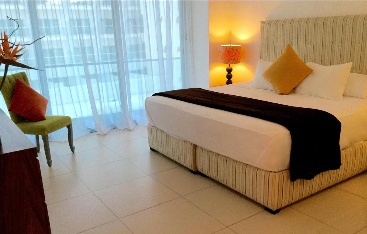 Departamentos Oceanfront Icon Vallarta *