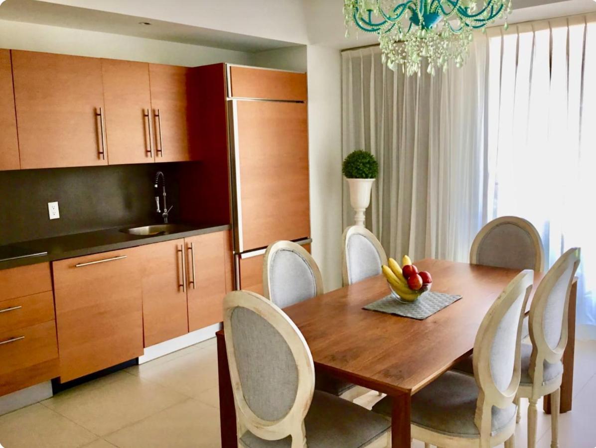 Departamentos Oceanfront Icon Vallarta Apartment *