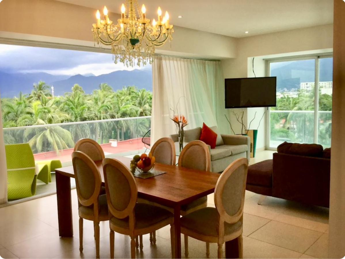 Departamentos Oceanfront Icon Vallarta * Puerto Vallarta