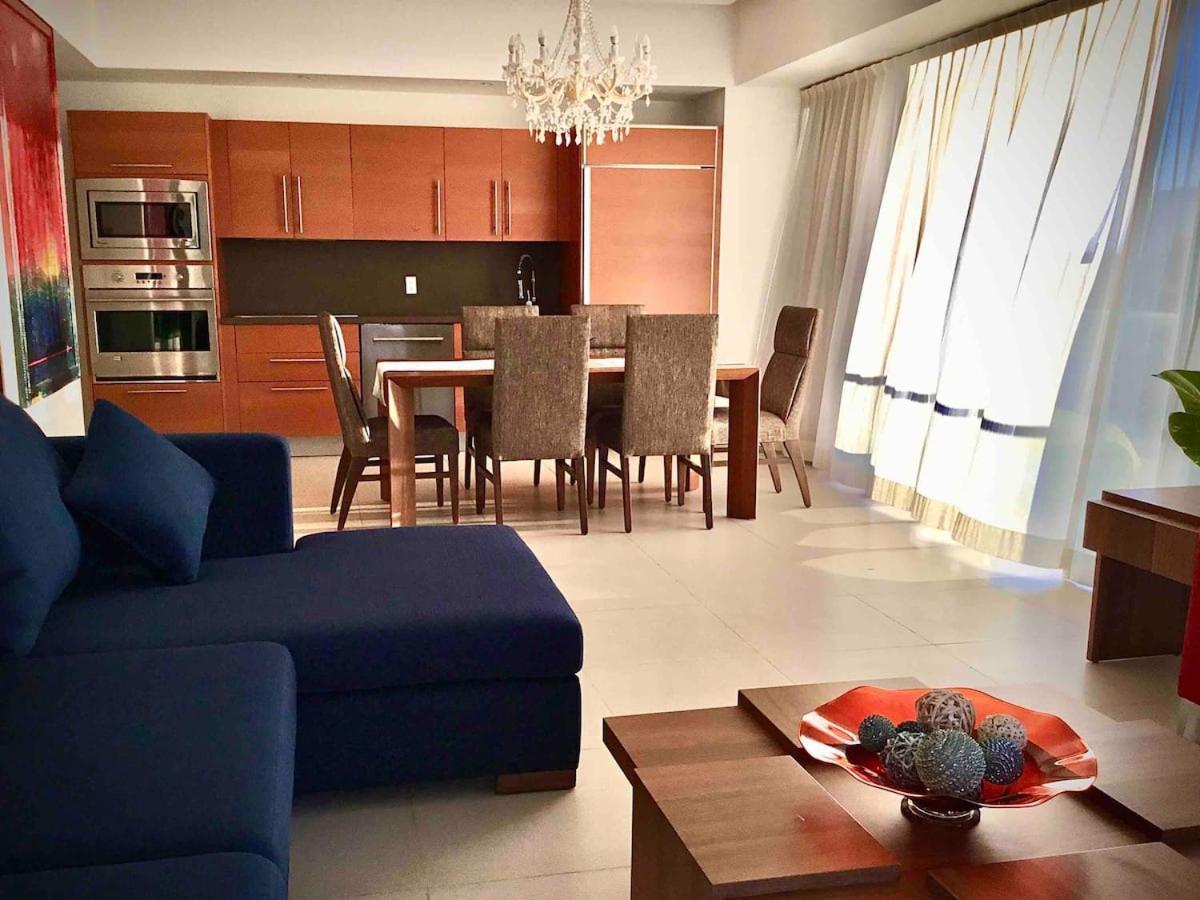 Departamentos Oceanfront Icon Vallarta