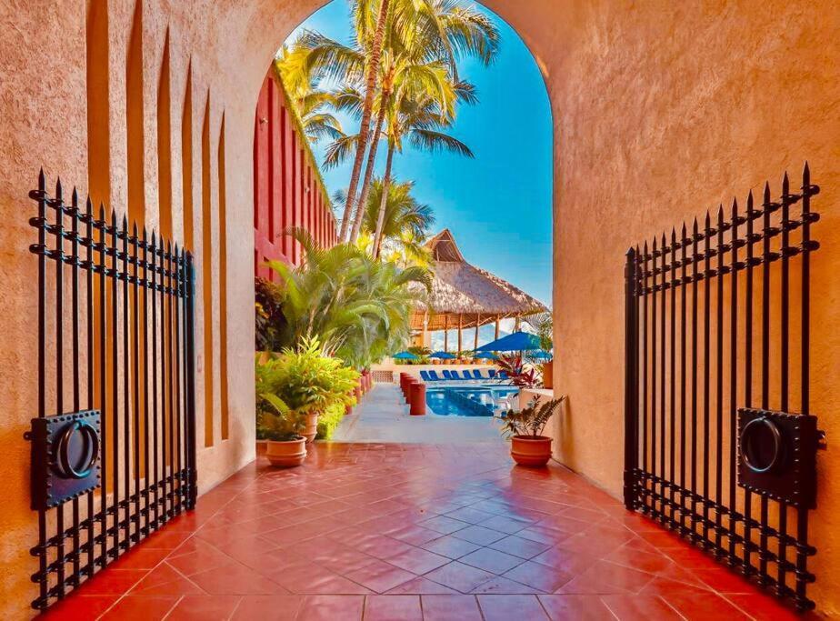 A Piece Of Heaven, Los Palmares 703 Apartment *