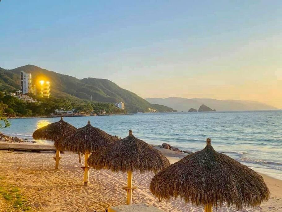 A Piece Of Heaven, Los Palmares 703