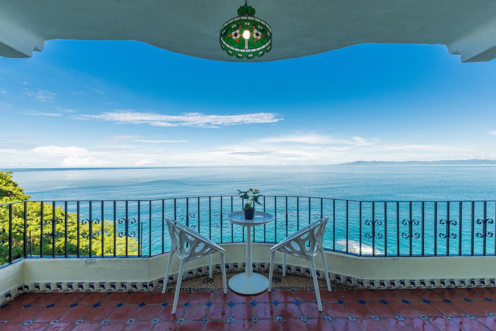 Hotel Mar Sereno & Puerto Vallarta