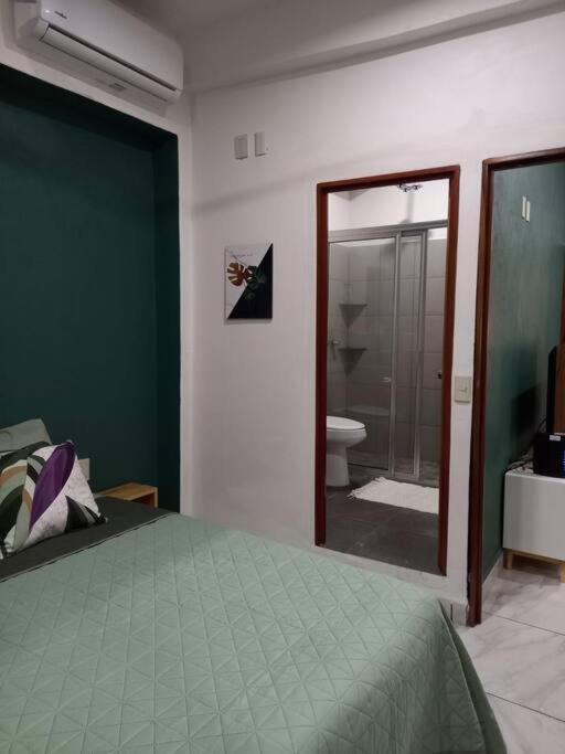 Apartment, King Beds, Walk Everywhere! *