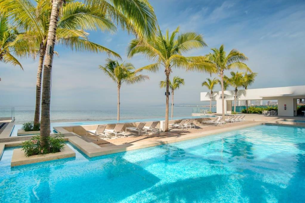 Harbor 9005 Beachfront 2bdr By Moikkarentals Apartment Puerto Vallarta