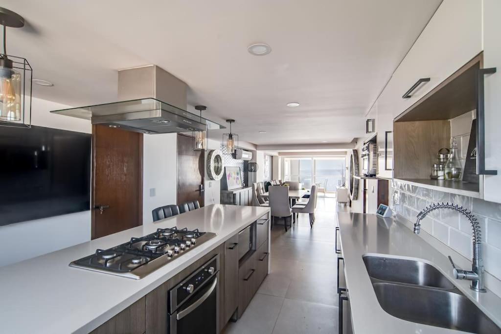 Apartment Harbor 9005 Beachfront 2bdr By Moikkarentals *