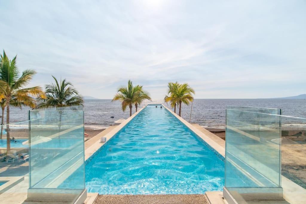 Harbor 9005 Beachfront 2bdr By Moikkarentals Apartment Puerto Vallarta