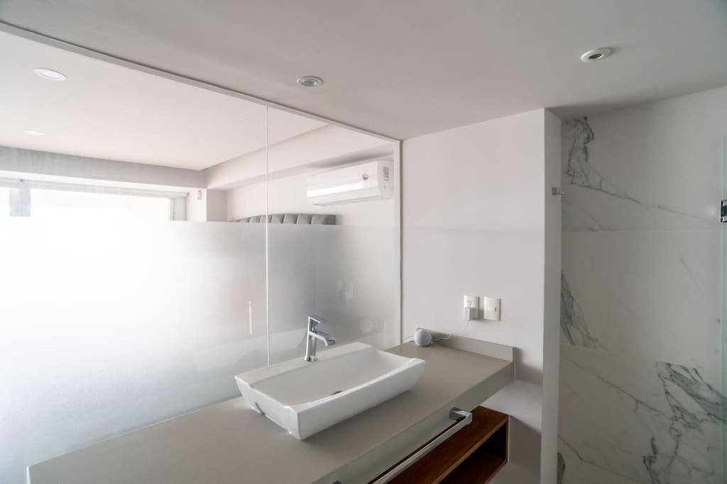 Apartment Harbor 9005 Beachfront 2bdr By Moikkarentals *